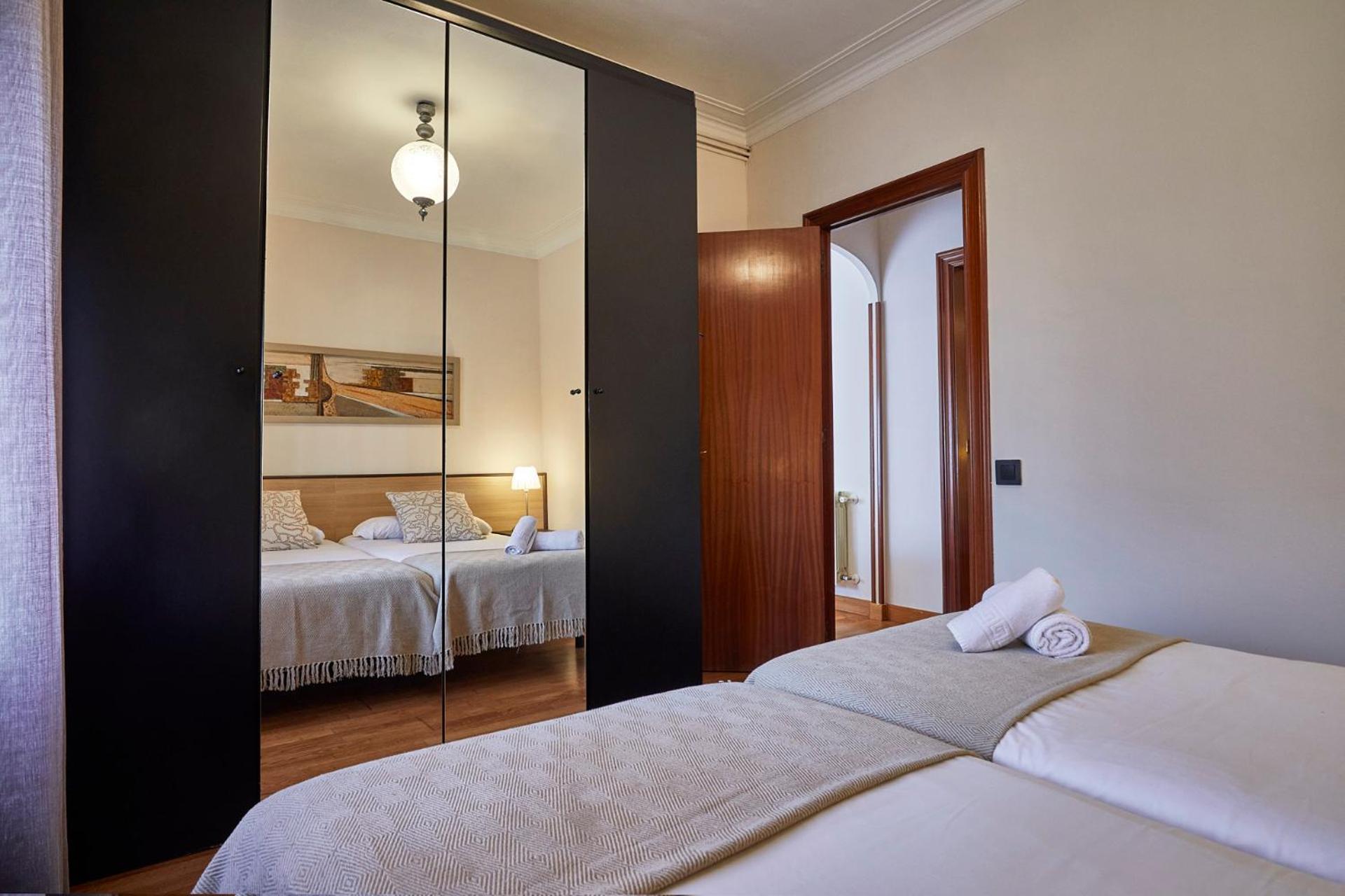 Bbarcelona Gaudi Avenue Flat Apartamento Exterior foto